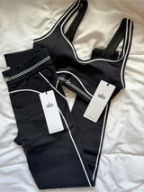 Alo Yoga Complete Set
